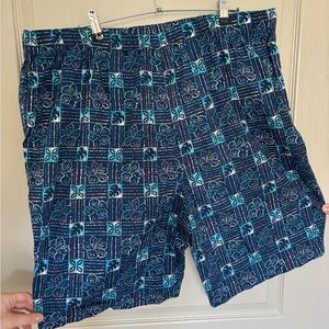 Tommy Bahama Blue Patterned Shorts